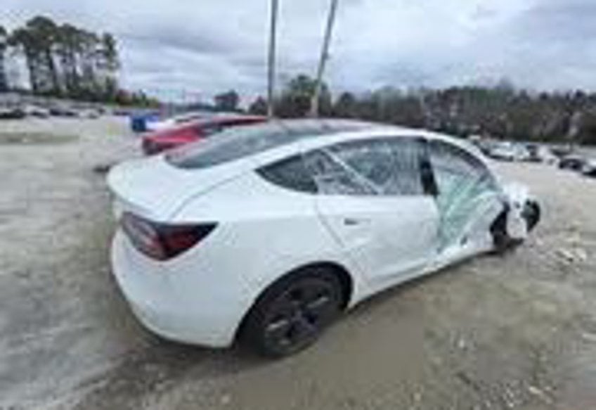 2022 Tesla Model 3 Long Range