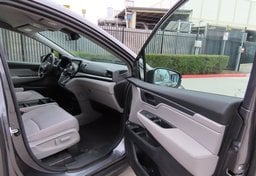 2023 Honda Odyssey EX - Thumbnail 21