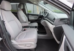 2023 Honda Odyssey EX - Thumbnail 29