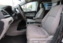 2023 Honda Odyssey EX - Thumbnail 28
