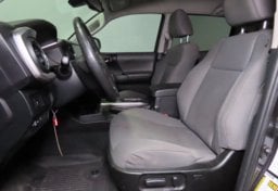 2021 Toyota Tacoma SR5 - Thumbnail 25