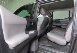 2021 Toyota Tacoma SR5 - Thumbnail 15