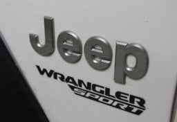 2019 Jeep Wrangler Sport - Thumbnail 16