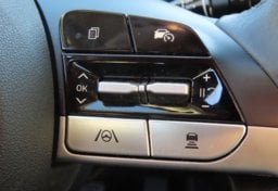 2025 Hyundai ELANTRA Limited - Thumbnail 19