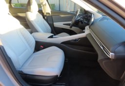 2025 Hyundai ELANTRA Limited - Thumbnail 25