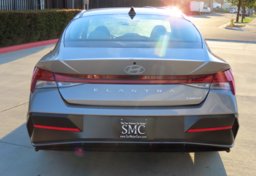 2025 Hyundai ELANTRA Limited - Thumbnail 11