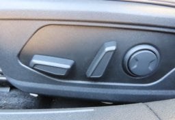 2025 Hyundai ELANTRA Limited - Thumbnail 26