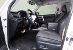 2022 Toyota 4Runner Premium - Thumbnail 26