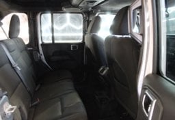 2020 Jeep Wrangler Sahara - Thumbnail 29