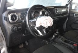 2020 Jeep Wrangler Sahara - Thumbnail 23