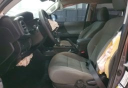 2021 Toyota Tacoma - Thumbnail 7