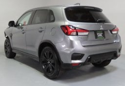 2025 Mitsubishi Outlander Sport - Thumbnail 8