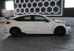 2025 Honda Civic Type R - Thumbnail 10