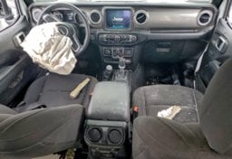 2023 Jeep Gladiator - Thumbnail 7