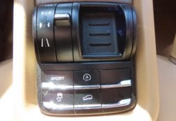 2011 Porsche Cayenne - Thumbnail 18