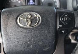 2016 Toyota Tacoma - Thumbnail 31