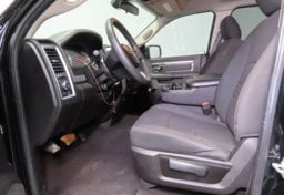 2019 Ram 1500 Classic Warlock - Thumbnail 26