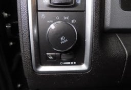 2019 Ram 1500 Classic Warlock - Thumbnail 23