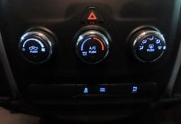 2019 Ram 1500 Classic Warlock - Thumbnail 32