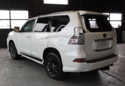 2022 Lexus GX 460 - Thumbnail 6