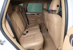 2014 Porsche Cayenne - Thumbnail 26