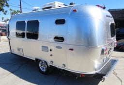 2017 Airstream BAMBI 20FB - Thumbnail 7