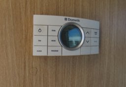 2017 Airstream BAMBI 20FB - Thumbnail 33