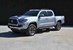 Picture of 2020 Toyota Tacoma