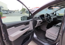 2023 Honda Odyssey EX - Image 20