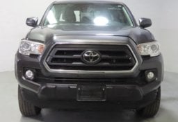 2021 Toyota Tacoma SR5 - Image 12