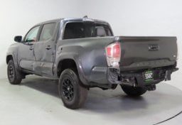 2021 Toyota Tacoma SR5 - Image 9