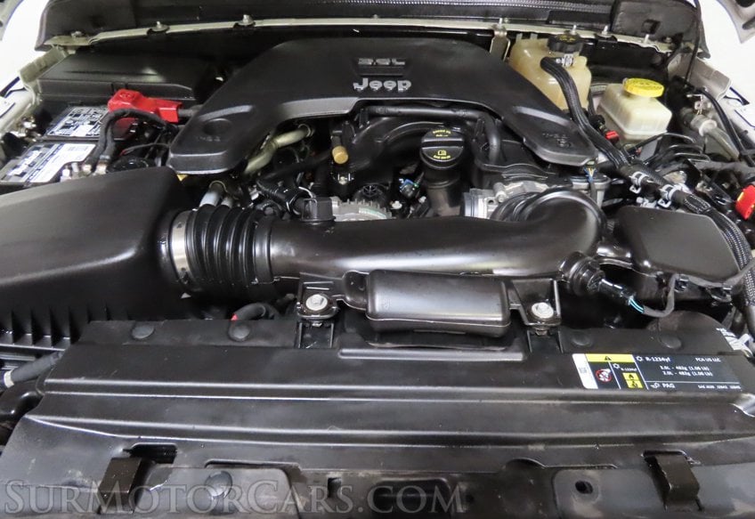 2019 Jeep Wrangler Sport - Image 38