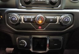 2019 Jeep Wrangler Sport - Image 31