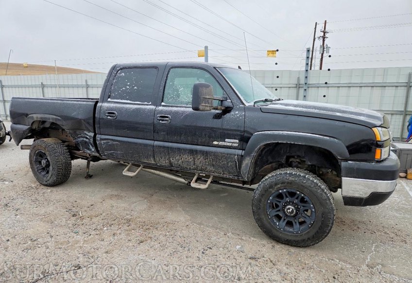 2006 Chevrolet Silverado 2500HD - Image 2