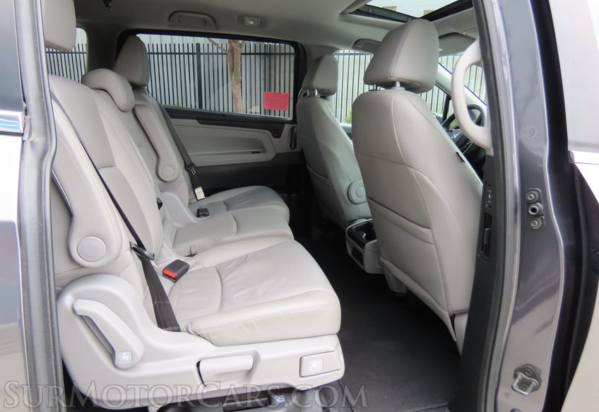 2020 Honda Odyssey EX-L - Image 30