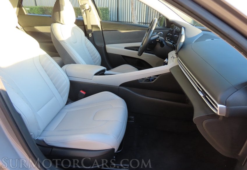 2025 Hyundai ELANTRA Limited - Image 49