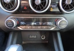 2020 Nissan Sentra - Image 41