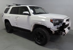 2022 Toyota 4Runner Premium - Image 2