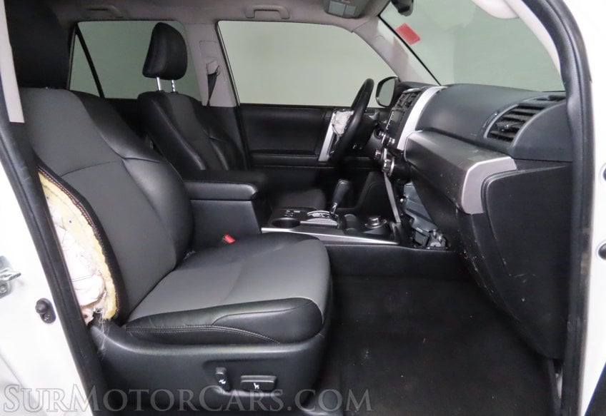 2022 Toyota 4Runner Premium - Image 37