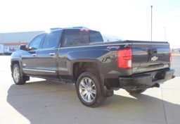 2017 Chevrolet Silverado 1500 High Country - Image 7