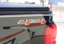 2017 Chevrolet Silverado 1500 High Country - Image 25