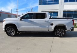2020 Chevrolet Silverado 1500 RST - Image 5