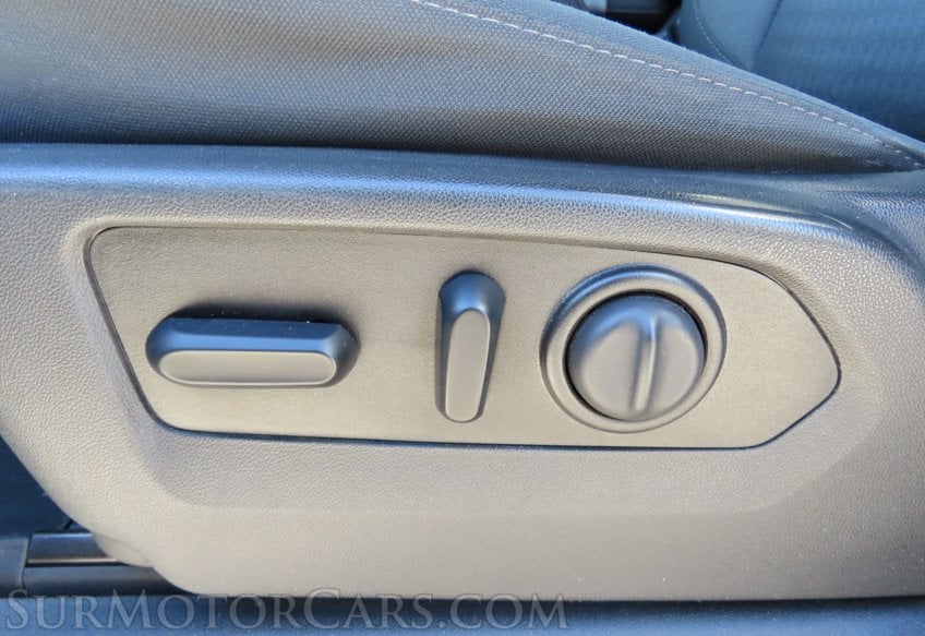 2020 Chevrolet Silverado 1500 RST - Image 30