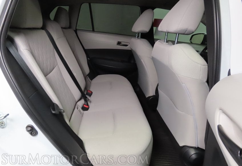 2022 Toyota Corolla Cross LE - Image 17