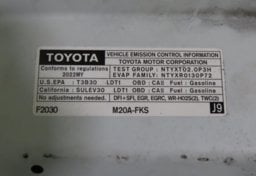 2022 Toyota Corolla Cross LE - Image 25