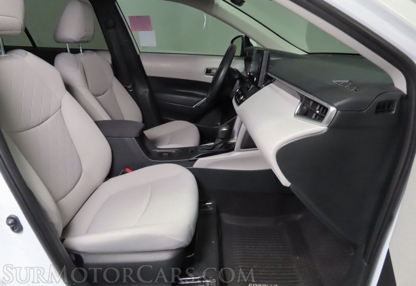 2022 Toyota Corolla Cross LE - Image 15