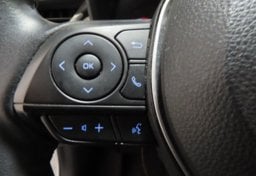 2022 Toyota Corolla Cross LE - Image 47