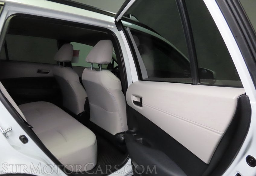 2022 Toyota Corolla Cross LE - Image 14