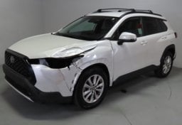 2022 Toyota Corolla Cross LE - Image 2