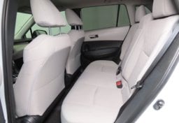 2022 Toyota Corolla Cross LE - Image 29